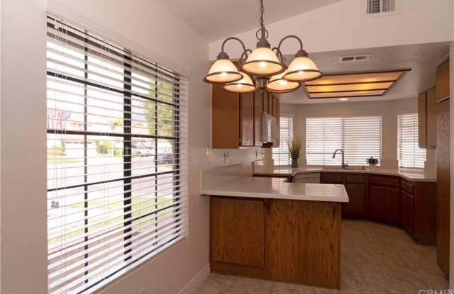 37 Desert Thorn Gallery 3
