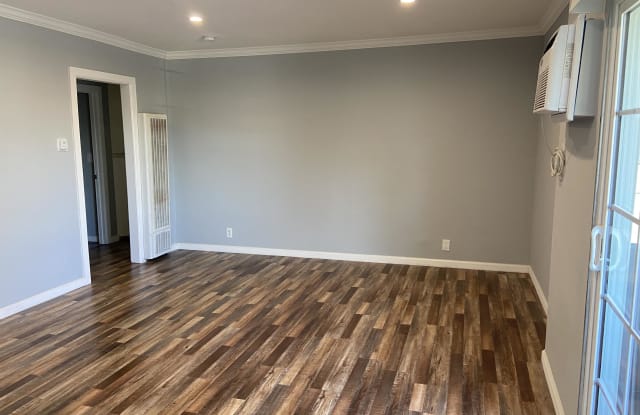 1547 St Andrews Pl - 15 photos photos