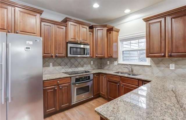 3294 Cameron Trail Gallery 3