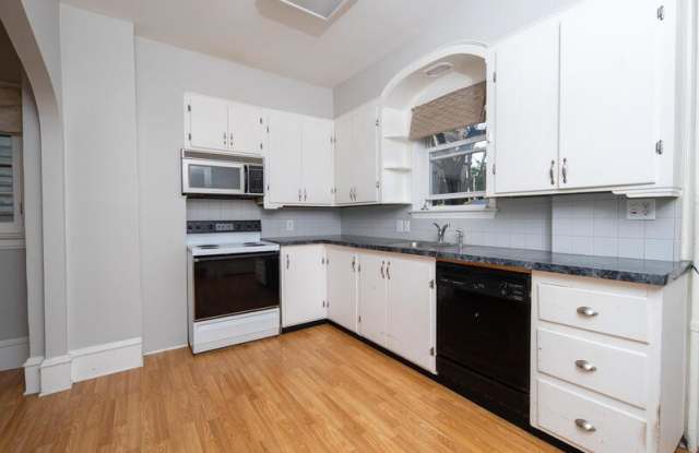 723 Myrtle Avenue Gallery 2