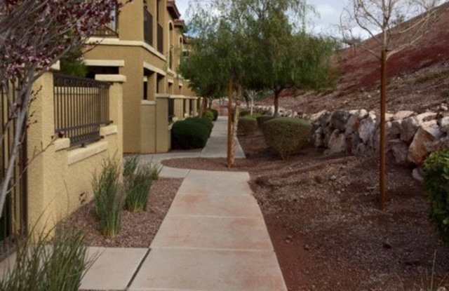 1525 Spiced Wine Avenue Gallery 2