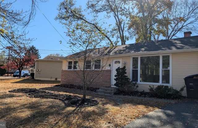 728 ASTON MARTIN DR - 728 Aston Martin Drive, Lindenwold, NJ 08021