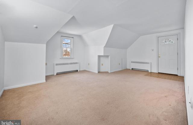 842 BETHLEHEM Pike unit: #B photos photos