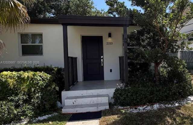 2333 SW 58th Ave photos photos