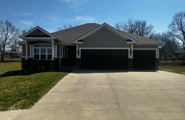 5310 Crystal Dr photos photos