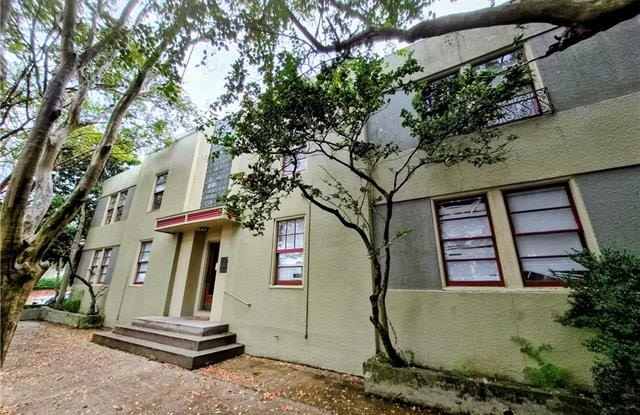 2104 BRAINARD Street Gallery 1