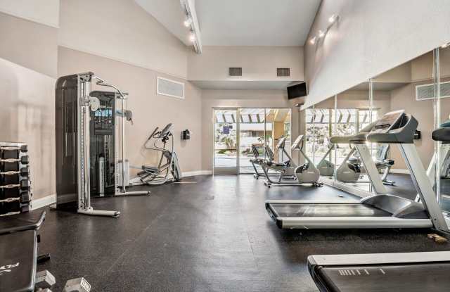 Stonecreek Apartment Homes Gallery 4
