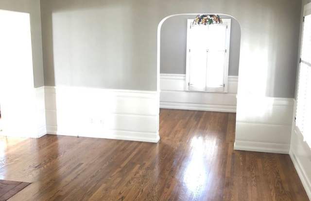 4426 Bakman Ave. Gallery 4