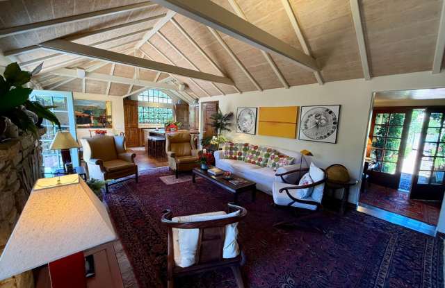 Come stay in this charming home in Carmel by the Sea! Gallery 1
