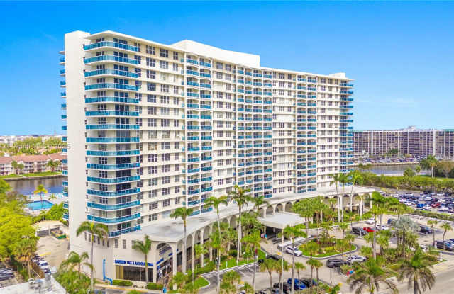 3800 South Ocean Drive photos photos