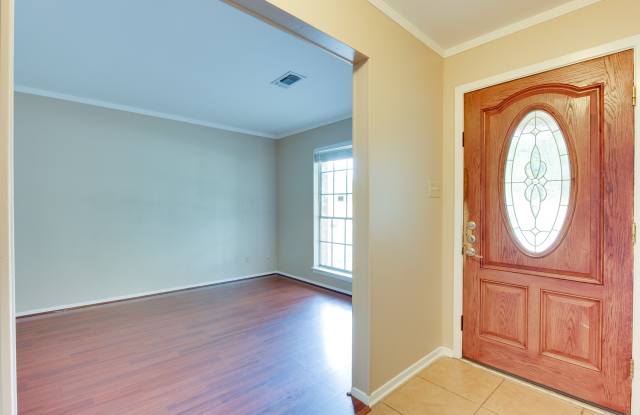 3003 Lazy Spring Dr - 1 Gallery 2