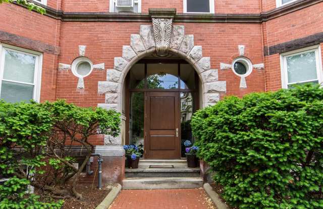 1 bedroom 1 bathroom Available - 18 Centre Street, Cambridge, MA 02139