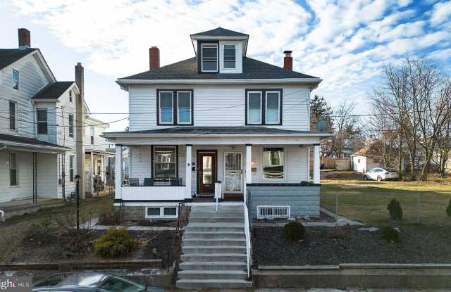 2721 BUTLER Street photos photos