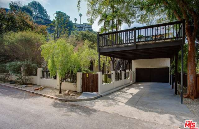 2718 WESTSHIRE Drive Gallery 3