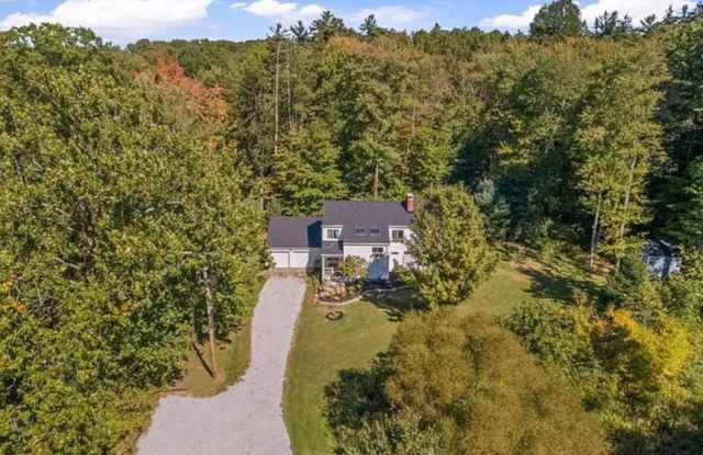 Spacious 4BR House in Chagrin Falls photos photos