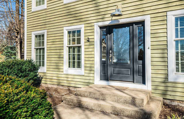 3800 S Christa Court Gallery 2