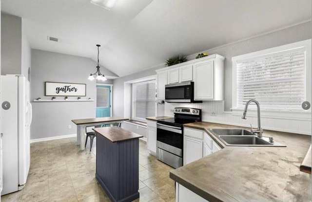 2752 Lynx Gallery 4