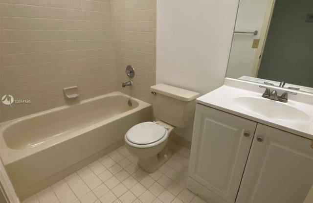 10793 W Clairmont Cir Gallery 4