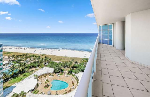 5025 Collins Ave photos photos