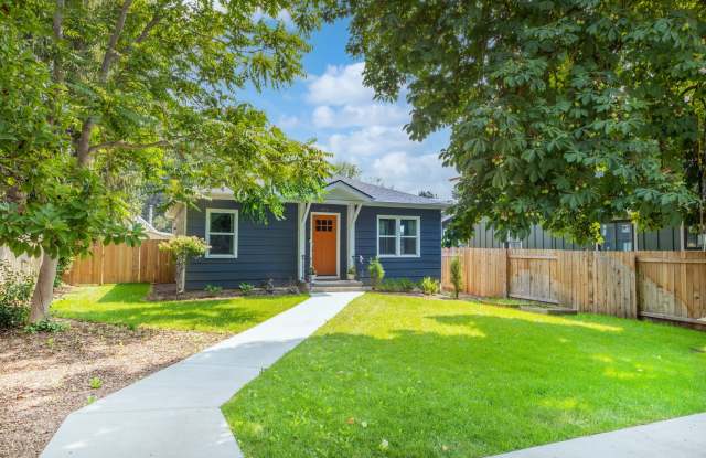 Cozy 2-Bedroom Retreat in North End Boise: Fantastic Location with Elegant Upgrades photos photos