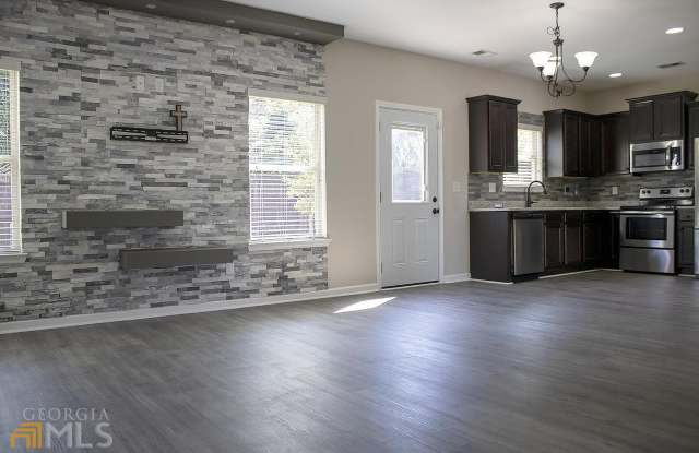 219 Magnaview Drive Gallery 2