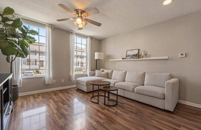 7043 Monarchos Dr # 13 Gallery 4