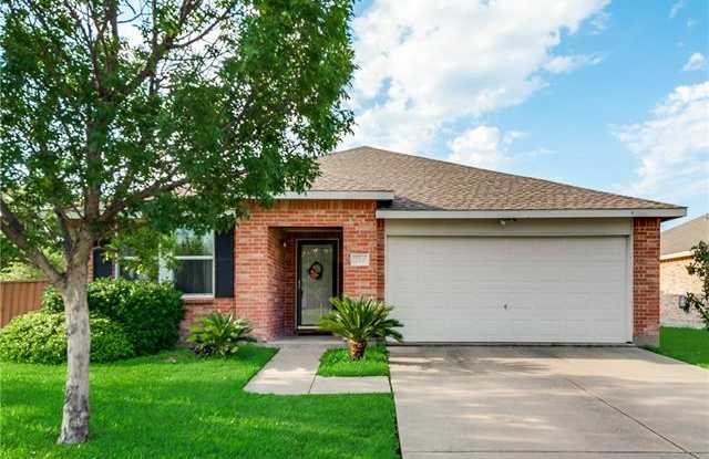 724 Ashford Lane - 724 Ashford Lane, Wylie, TX 75098