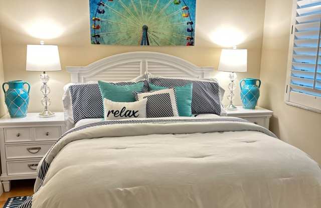 **PELICAN BAY**ST NICOLE**NEWLY FURNISHED**STUNNING SEASONAL OR ANNUAL RENTAL** photos photos