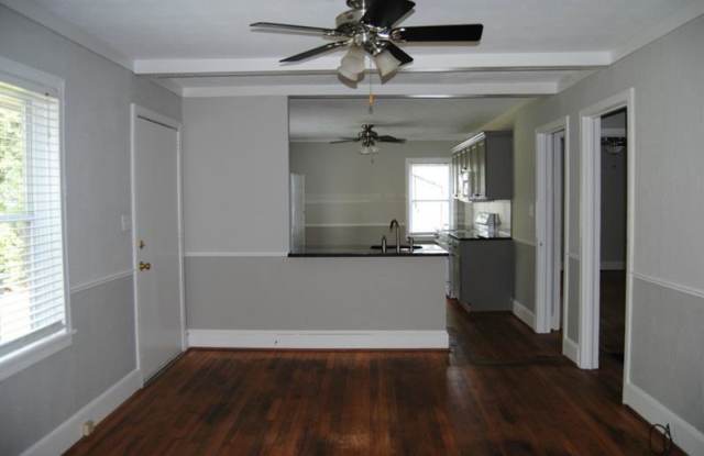 1486 Walker Street SE Gallery 3