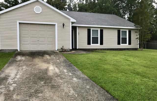 104 E Pebble Court photos photos