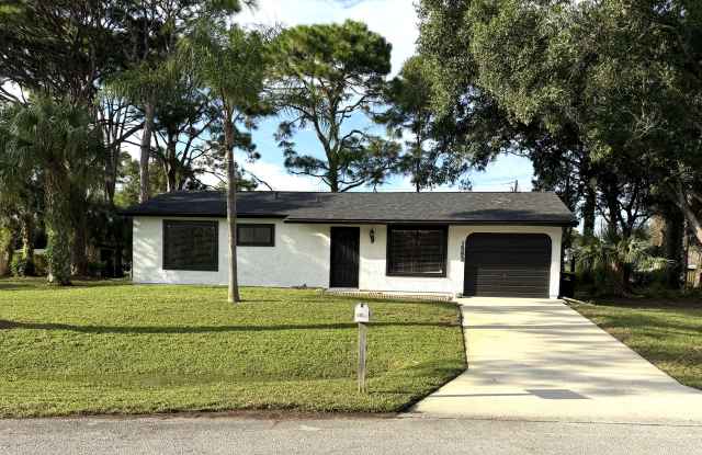 1593 Summit Rd Gallery 1