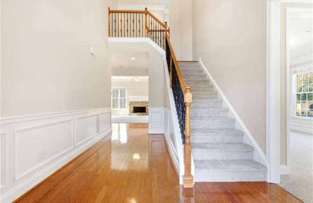 384 Cherry Tree Lane Gallery 2