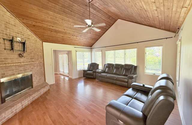3305 Peppercorn Road Gallery 3