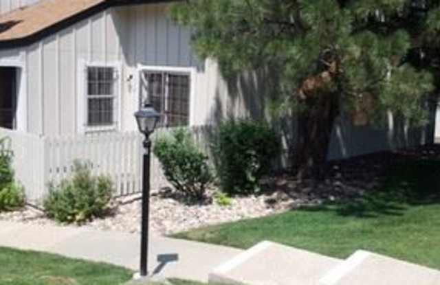 1091 S Granby Way Gallery 2