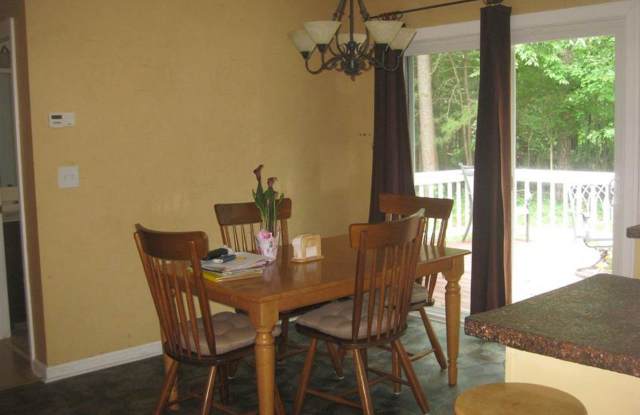3Bed/2Bath Lake Monticello Rental Gallery 4