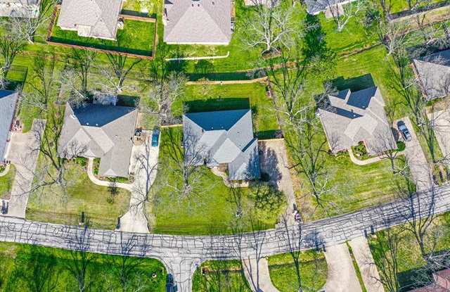9012 Hickory Hill Drive Gallery 2