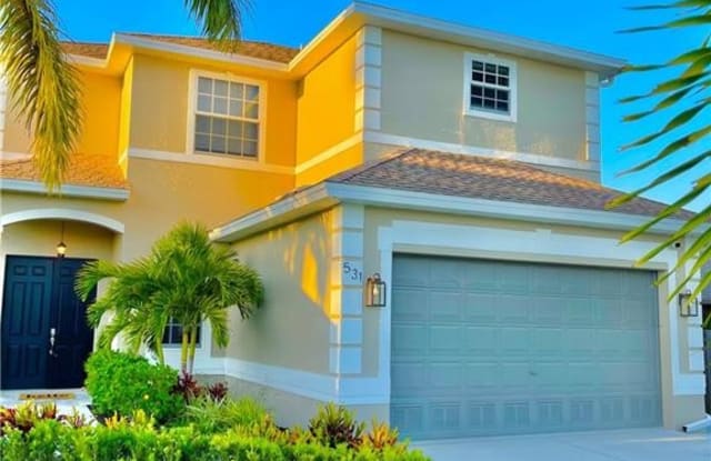 531 105th AVE N - 531 105th Avenue North, Naples Park, FL 34108