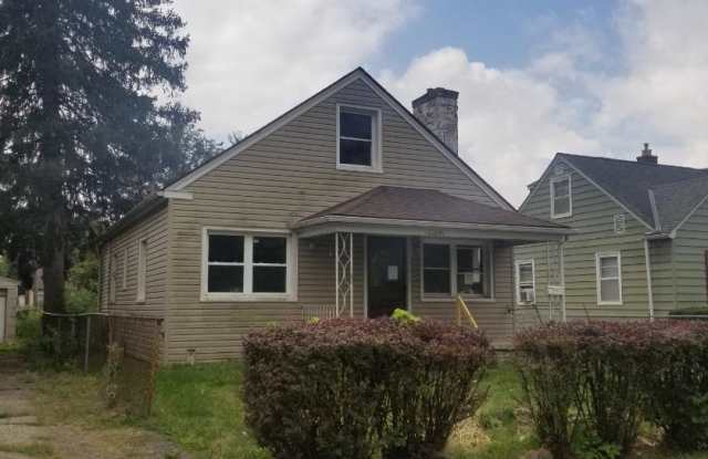 1227 Briarwood Avenue Gallery 2