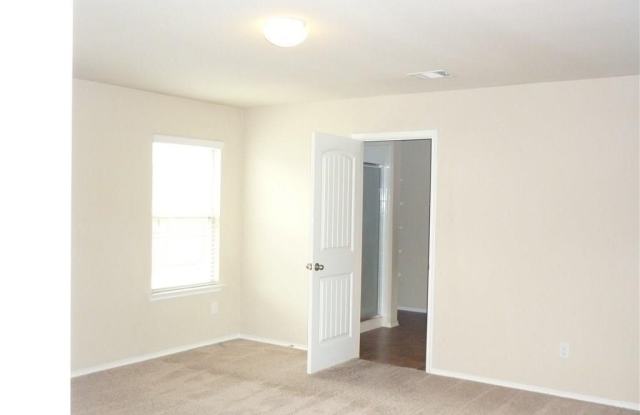 1806 Arbordale Way Gallery 2