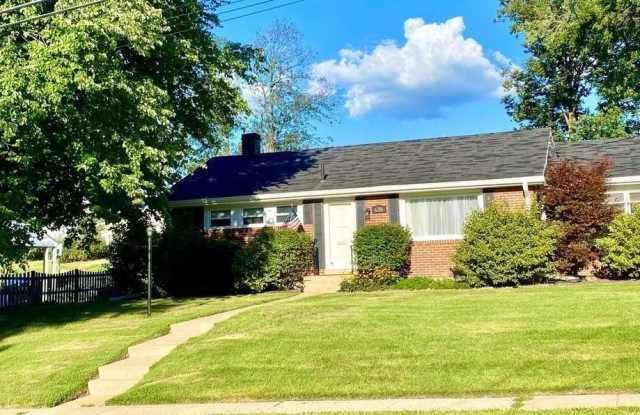 6201 HILLVIEW Avenue photos photos