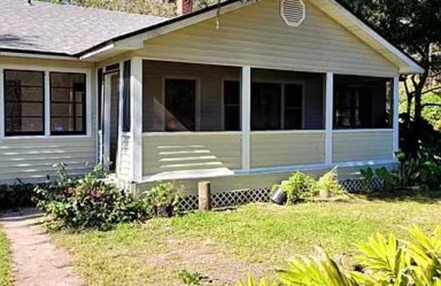 10658 Iowa Ave photos photos