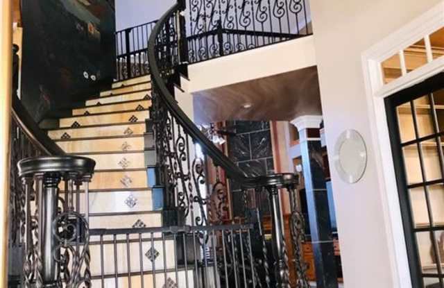 9600 Tobrina Ln Gallery 4