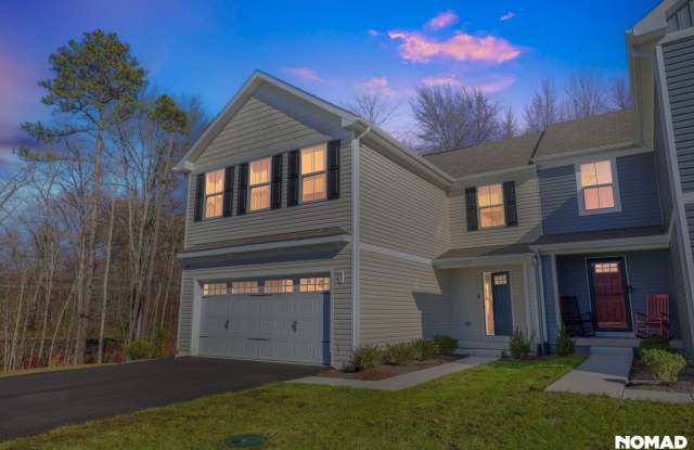 Charming 4BR Townhome in Elkton - 41 Teatree Lane, North East, MD 21921