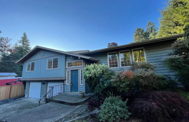 7102 100th St E - 7102 100th Street East, Summit, WA 98373