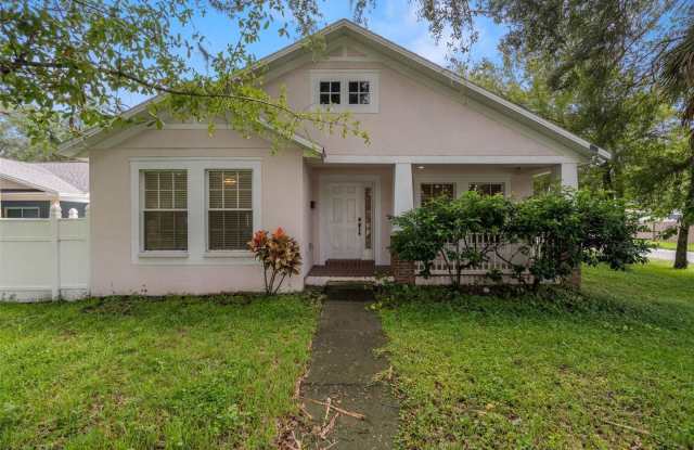 212 W IDLEWILD AVENUE Gallery 2