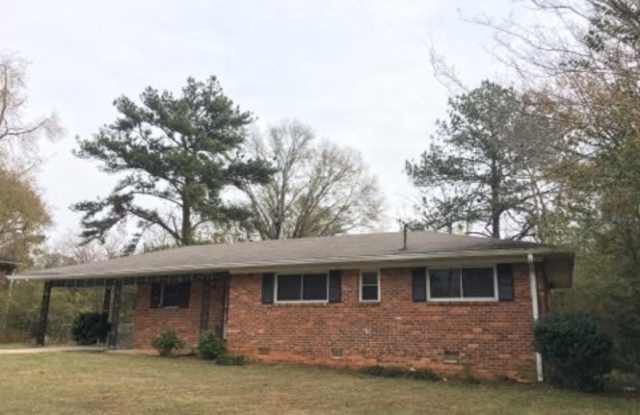 Charming 3-Bedroom Home in Decatur – Minutes from I-285! photos photos