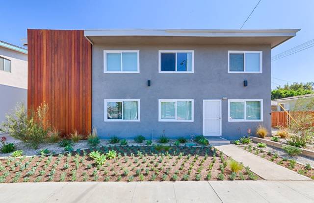 2320 E 6th Street photos photos