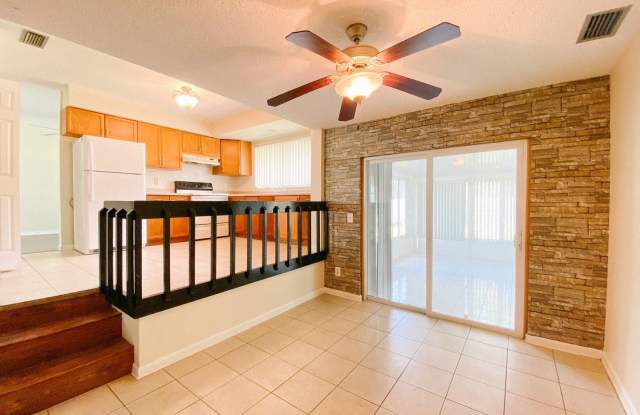 7011 Edenbrook Ct. Gallery 4