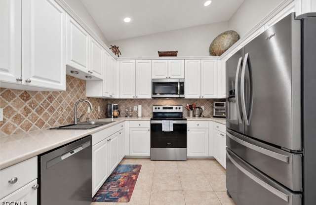 3021 Meandering Way Gallery 4