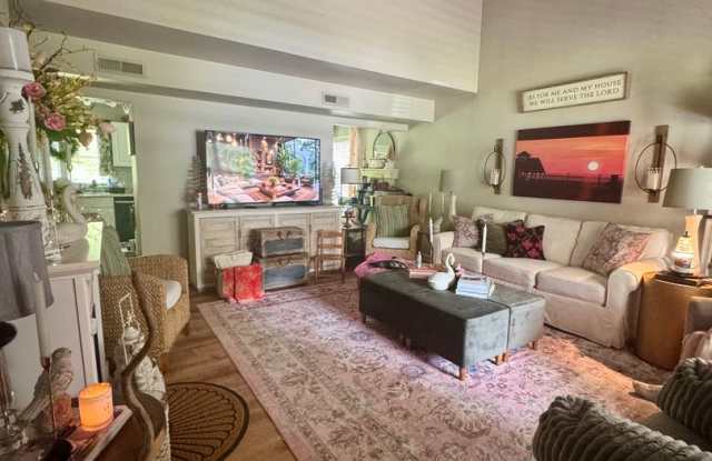 Long term rental in Manteo Gallery 3